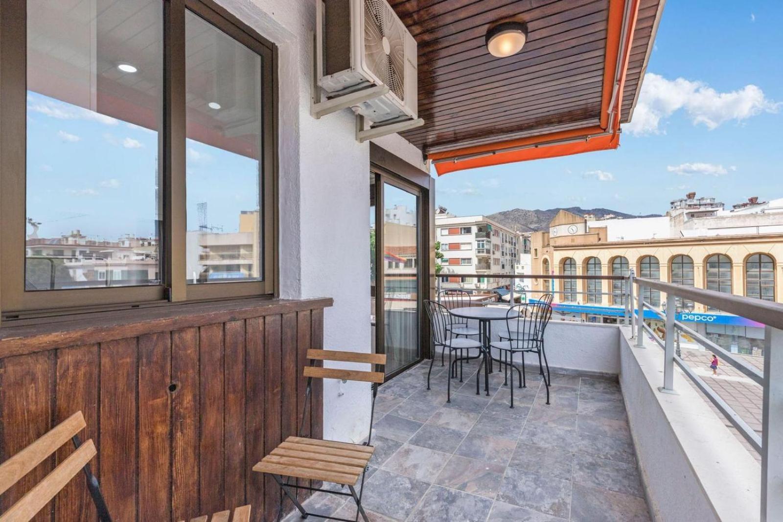 Nogalera Rainbow 2-Bedroom Apartment, Pool And Parking By Namaste Elite Торремолінос Екстер'єр фото