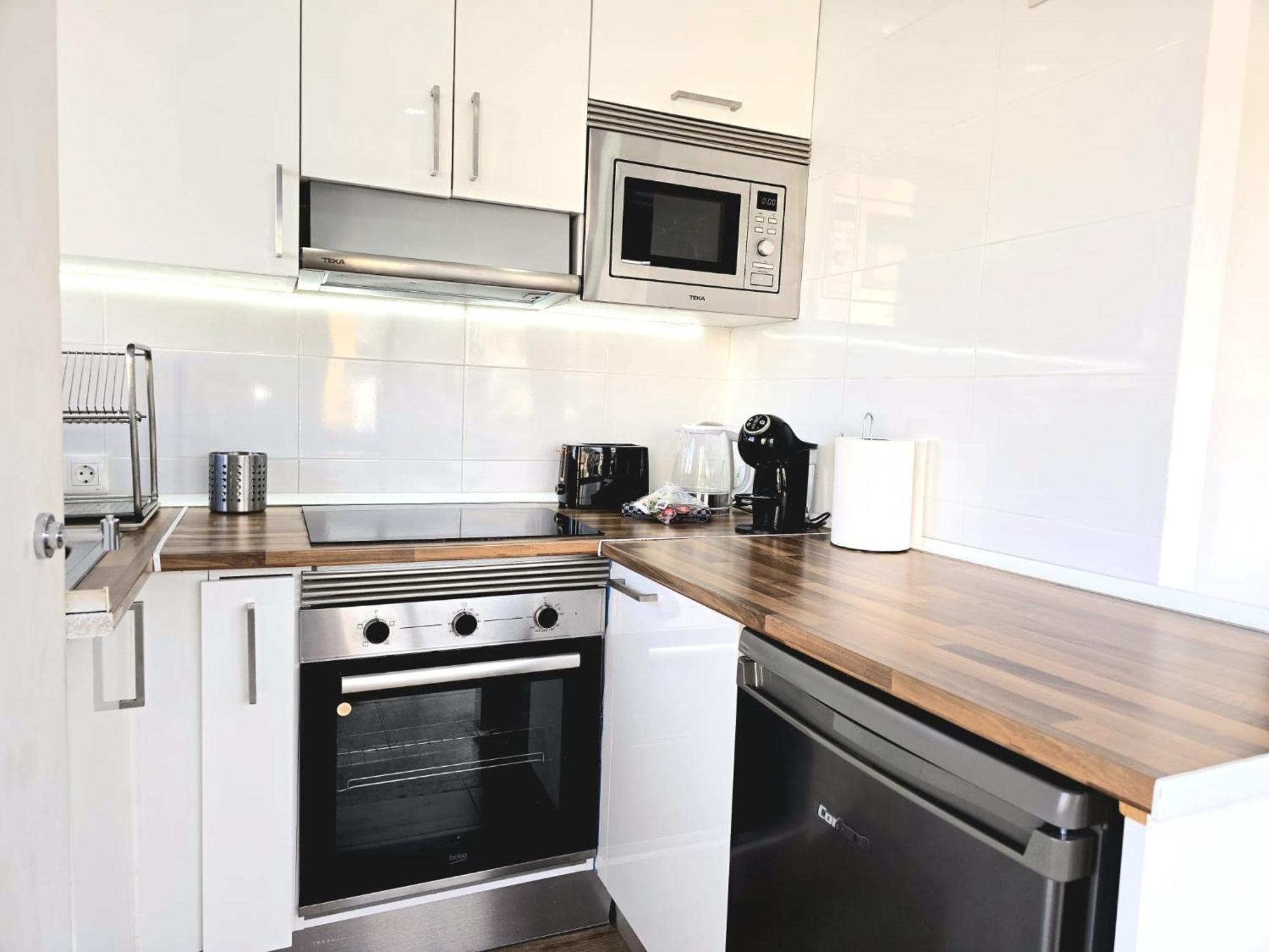 Nogalera Rainbow 2-Bedroom Apartment, Pool And Parking By Namaste Elite Торремолінос Екстер'єр фото
